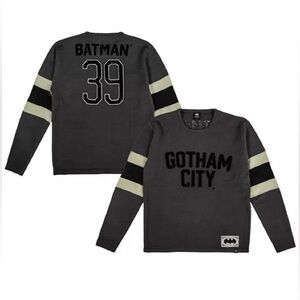 Heroes & Villains | VGUC Men’s Batman Gotham City Varsity Sweater, Medium